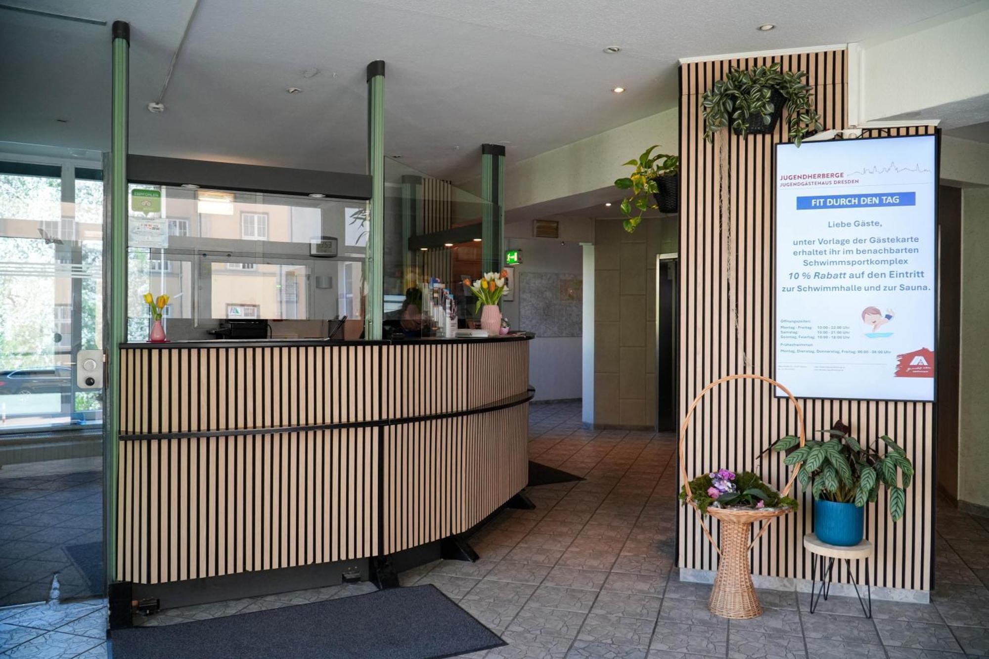 DJH Jugendherberge Dresden - Jugendgästehaus Eksteriør billede